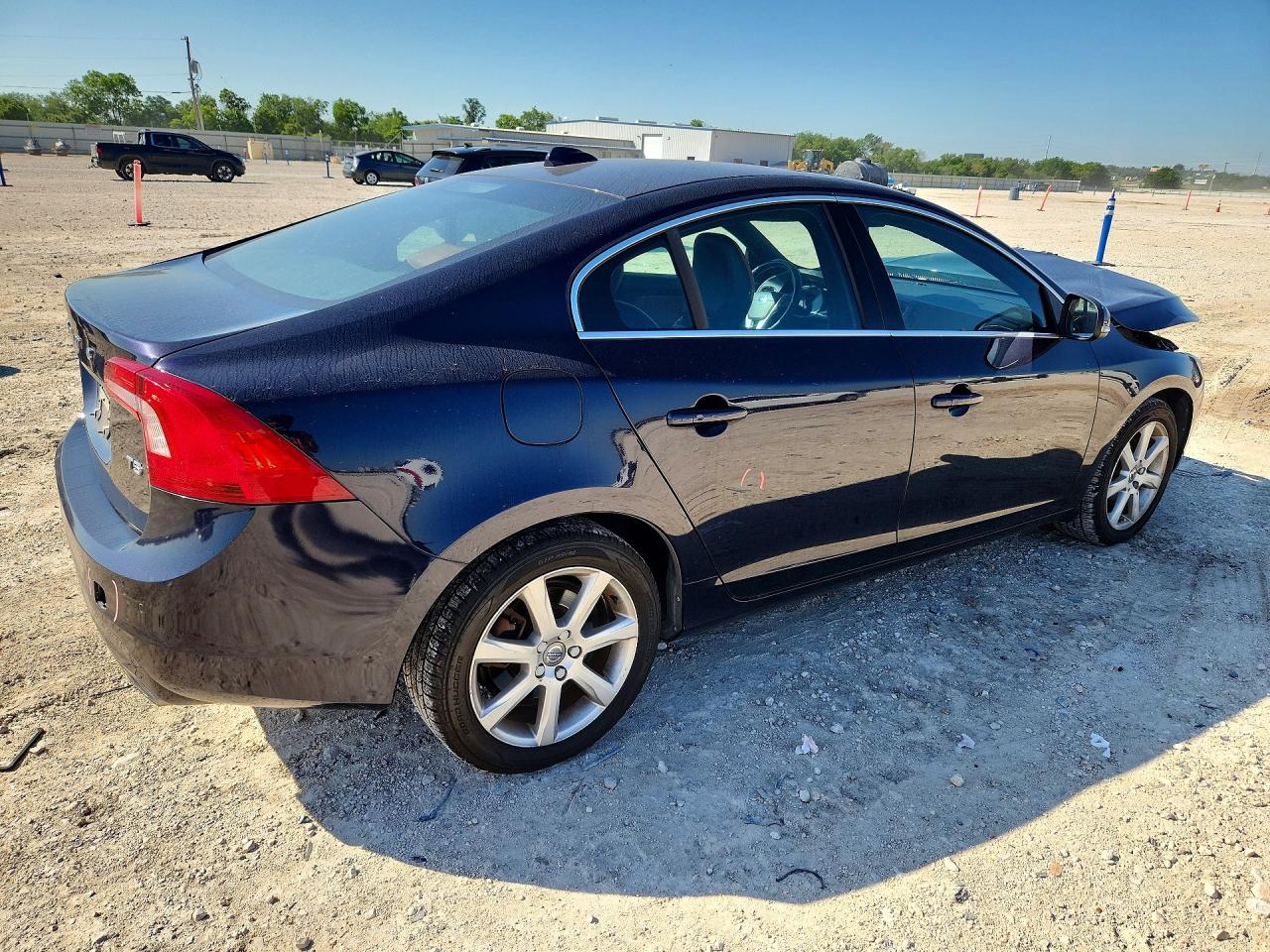 2016 VOLVO S60 PREMIER photo 7