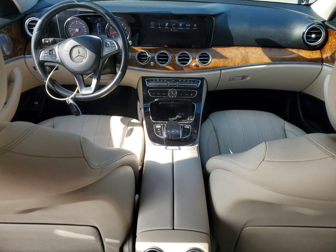 2017 MERCEDES-BENZ E 300 photo 15