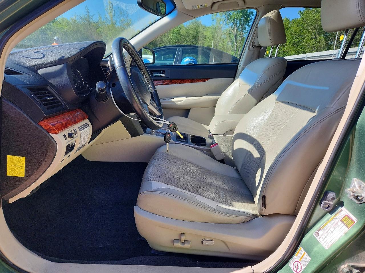 2011 SUBARU OUTBACK 3.6R LIMITED photo 13