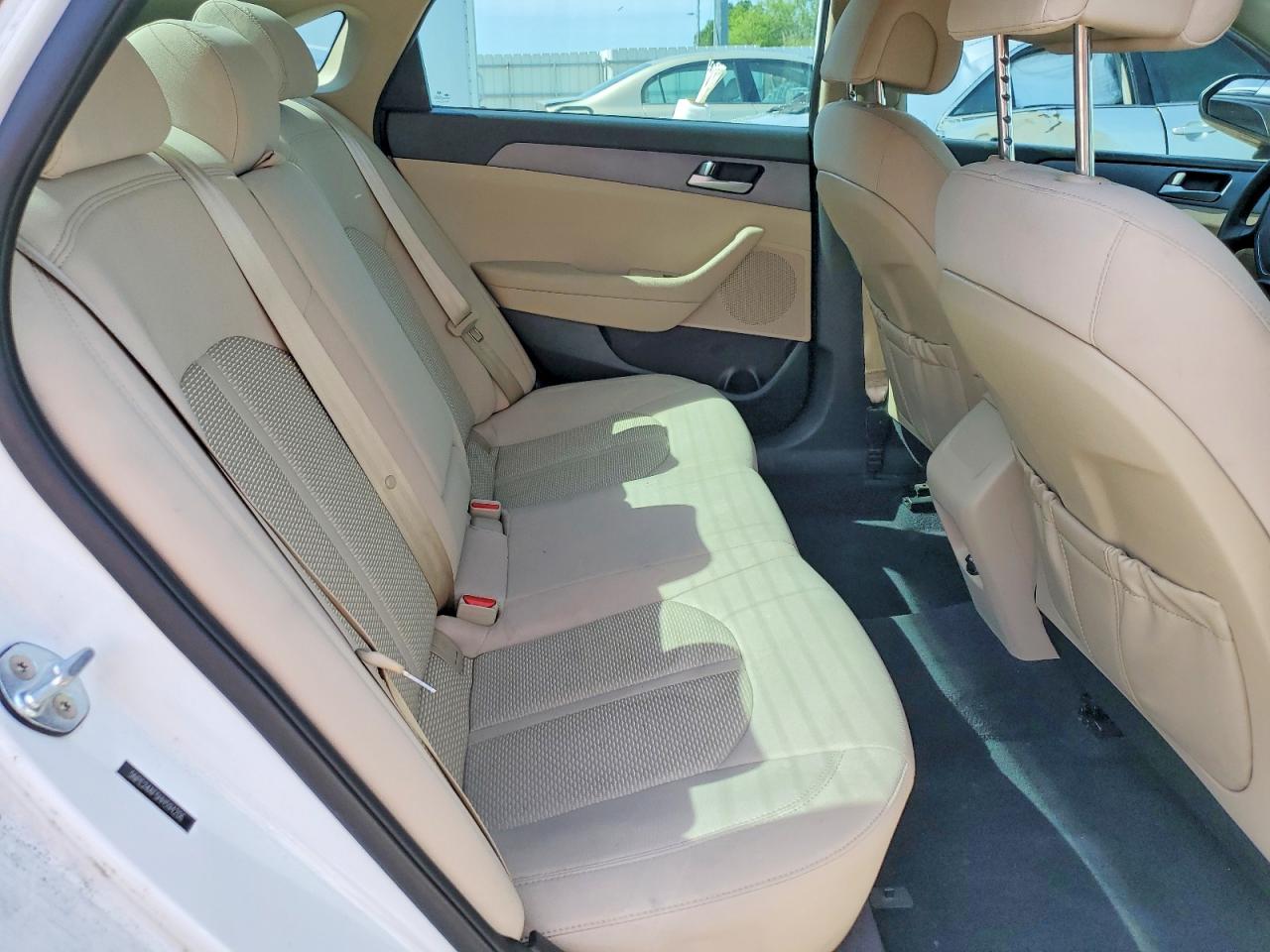 2017 HYUNDAI SONATA SE photo 28