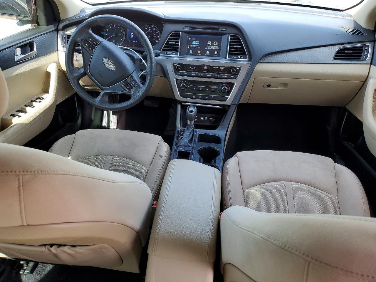 2017 HYUNDAI SONATA SE photo 22