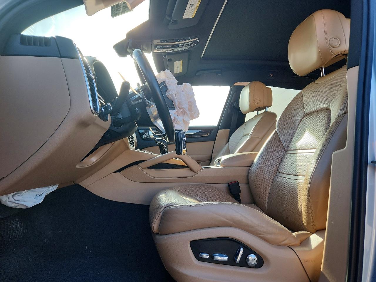 2020 PORSCHE CAYENNE photo 13