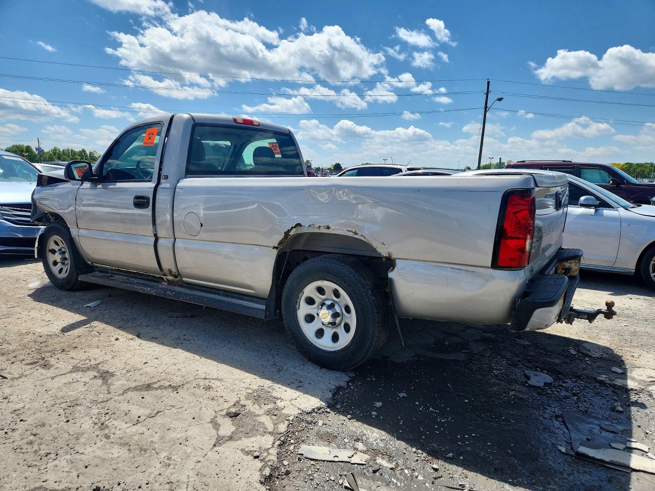 2005 CHEVROLET SILVERADO C1500 photo 3