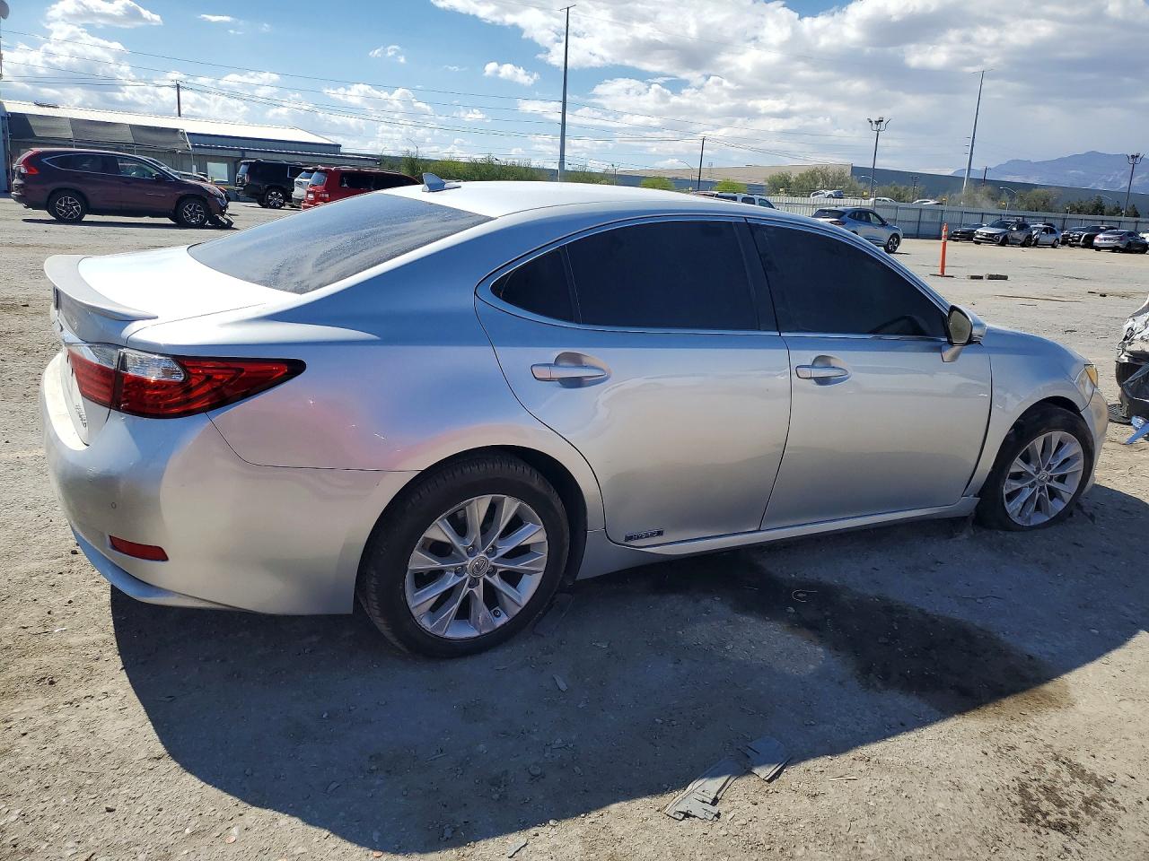 2013 LEXUS ES 300H photo 5