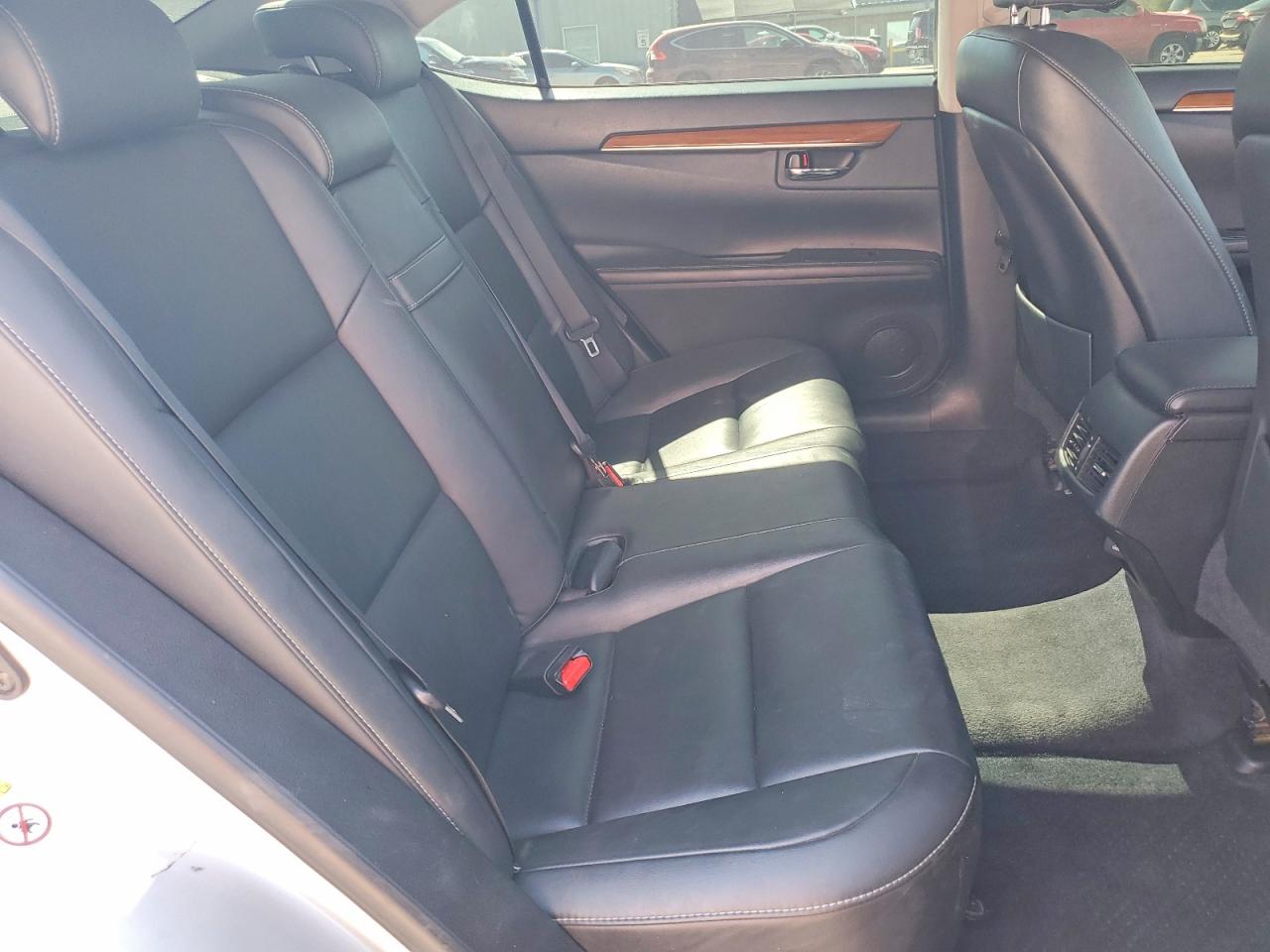 2013 LEXUS ES 300H photo 19
