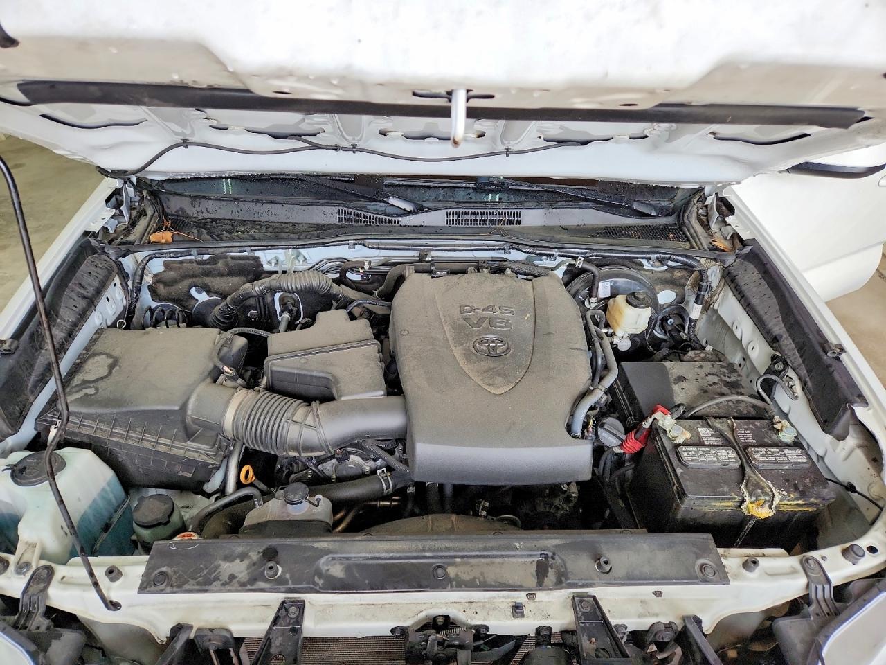 2022 TOYOTA TACOMA SR V6 photo 21