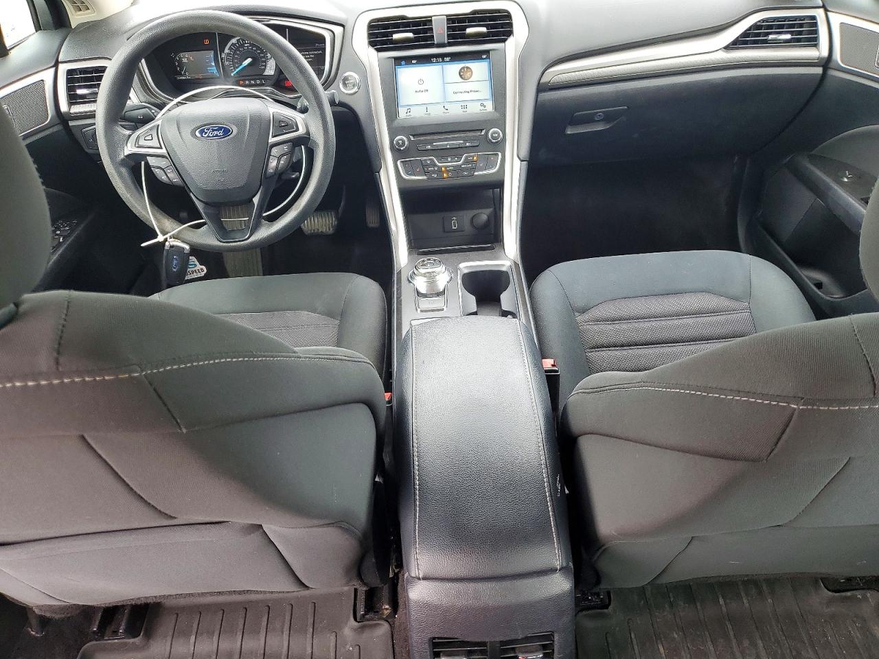 2017 FORD FUSION SE photo 22