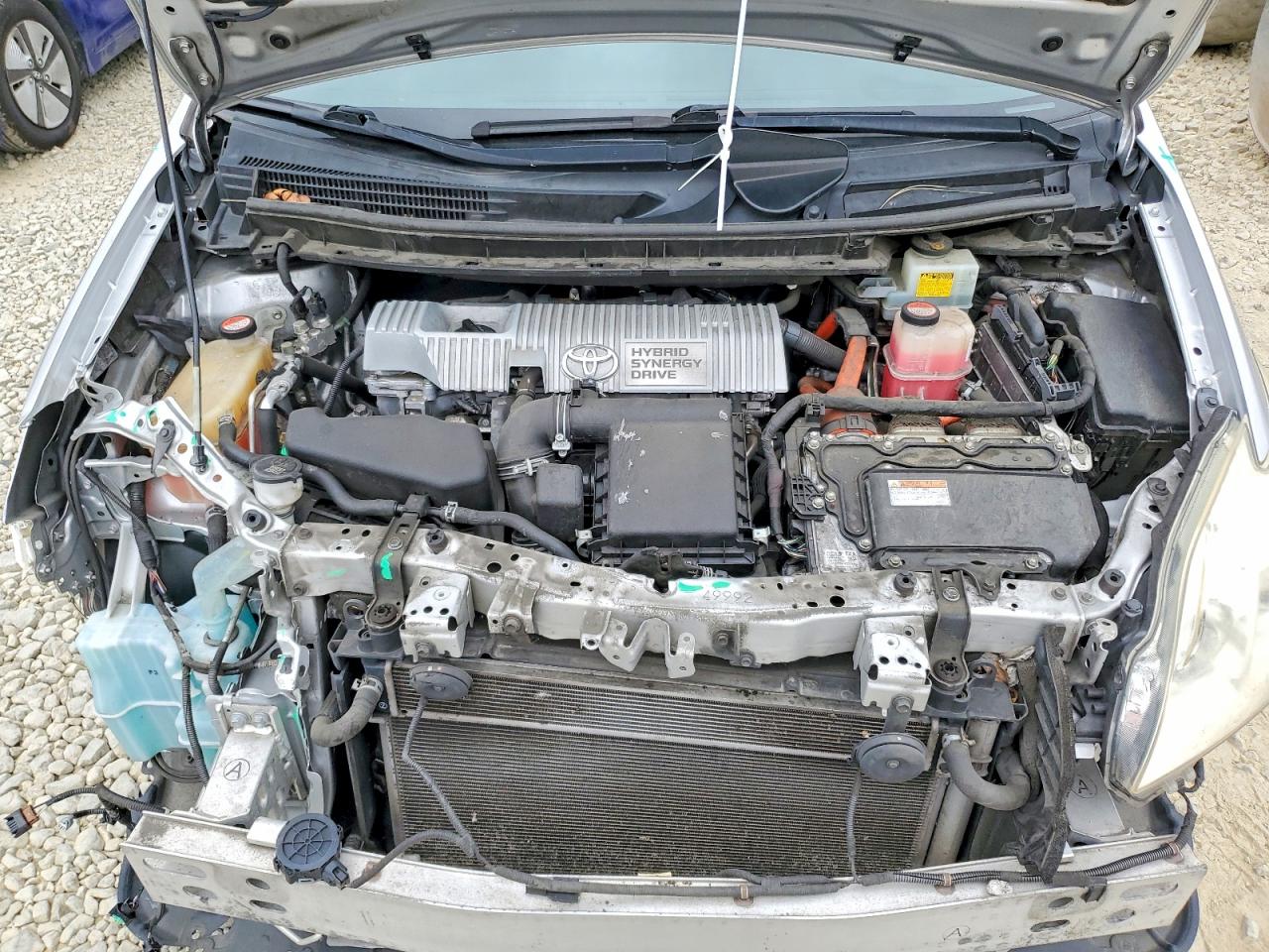 2014 TOYOTA PRIUS FOUR photo 31