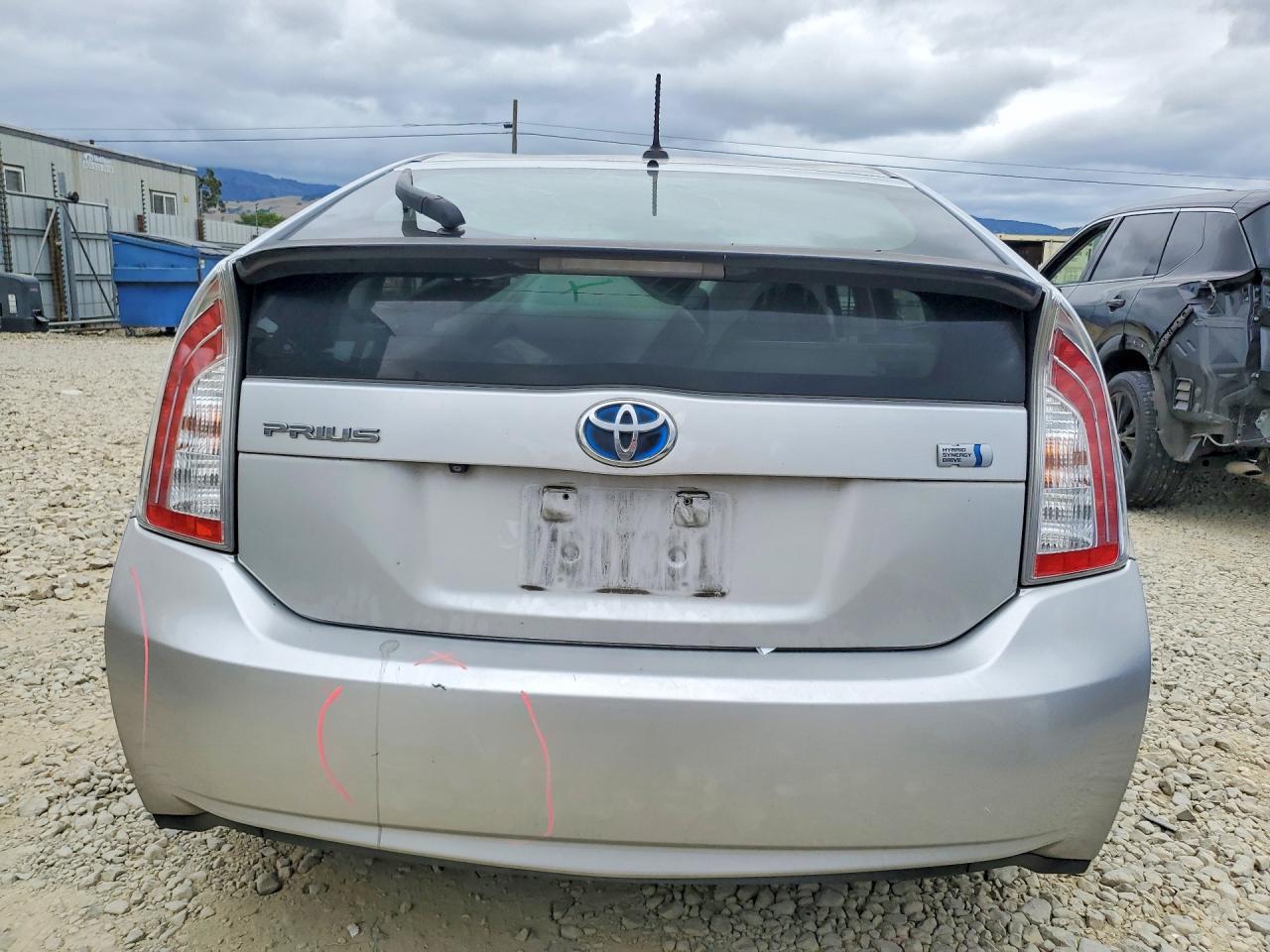 2014 TOYOTA PRIUS FOUR photo 16