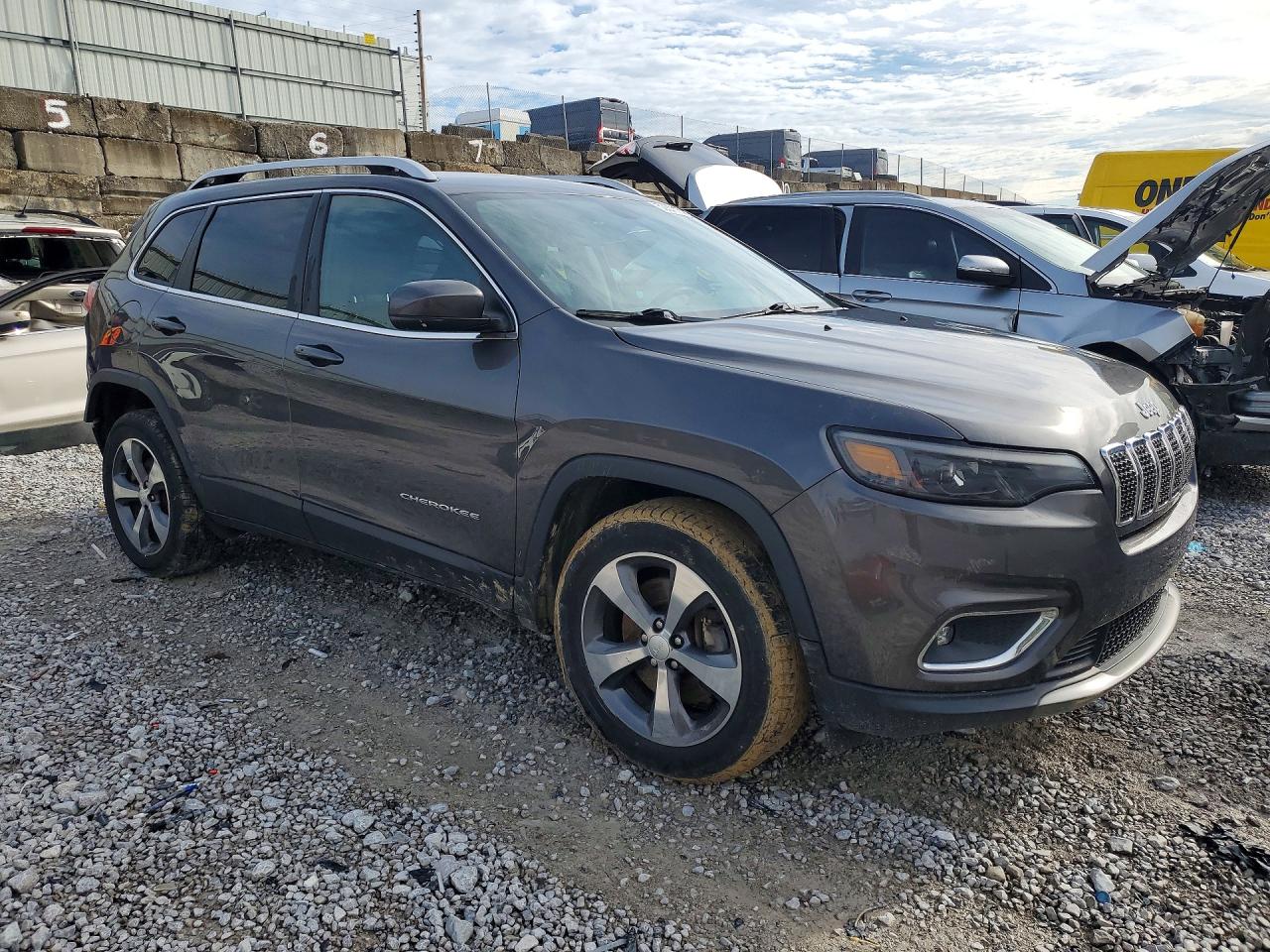 2019 JEEP CHEROKEE LIMITED photo 7