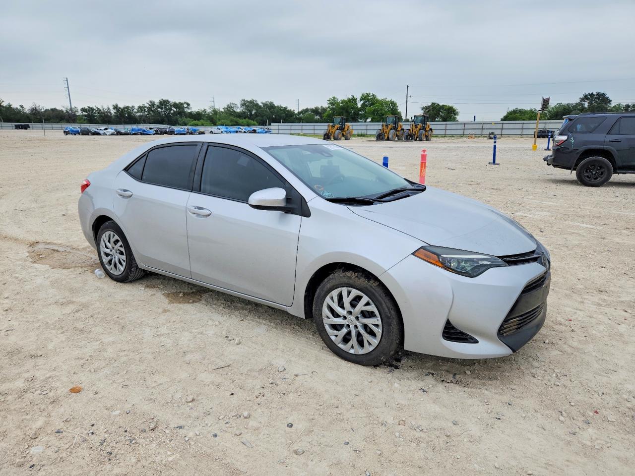 2018 TOYOTA COROLLA LE photo 7