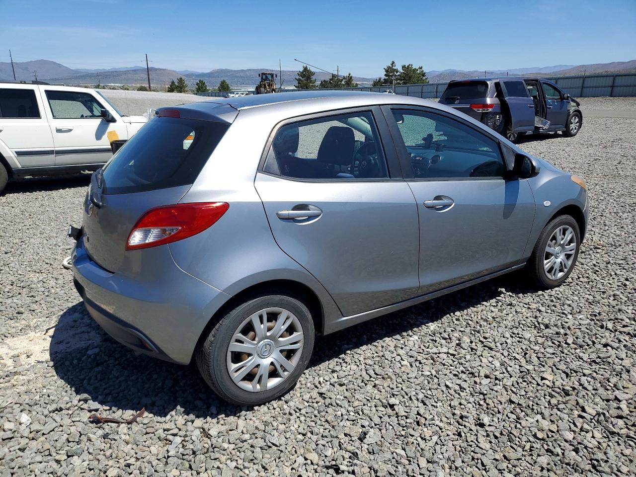 2014 MAZDA MAZDA2 SPORT photo 7