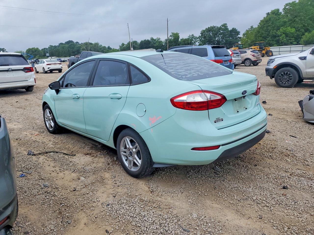 2019 FORD FIESTA SE photo 2