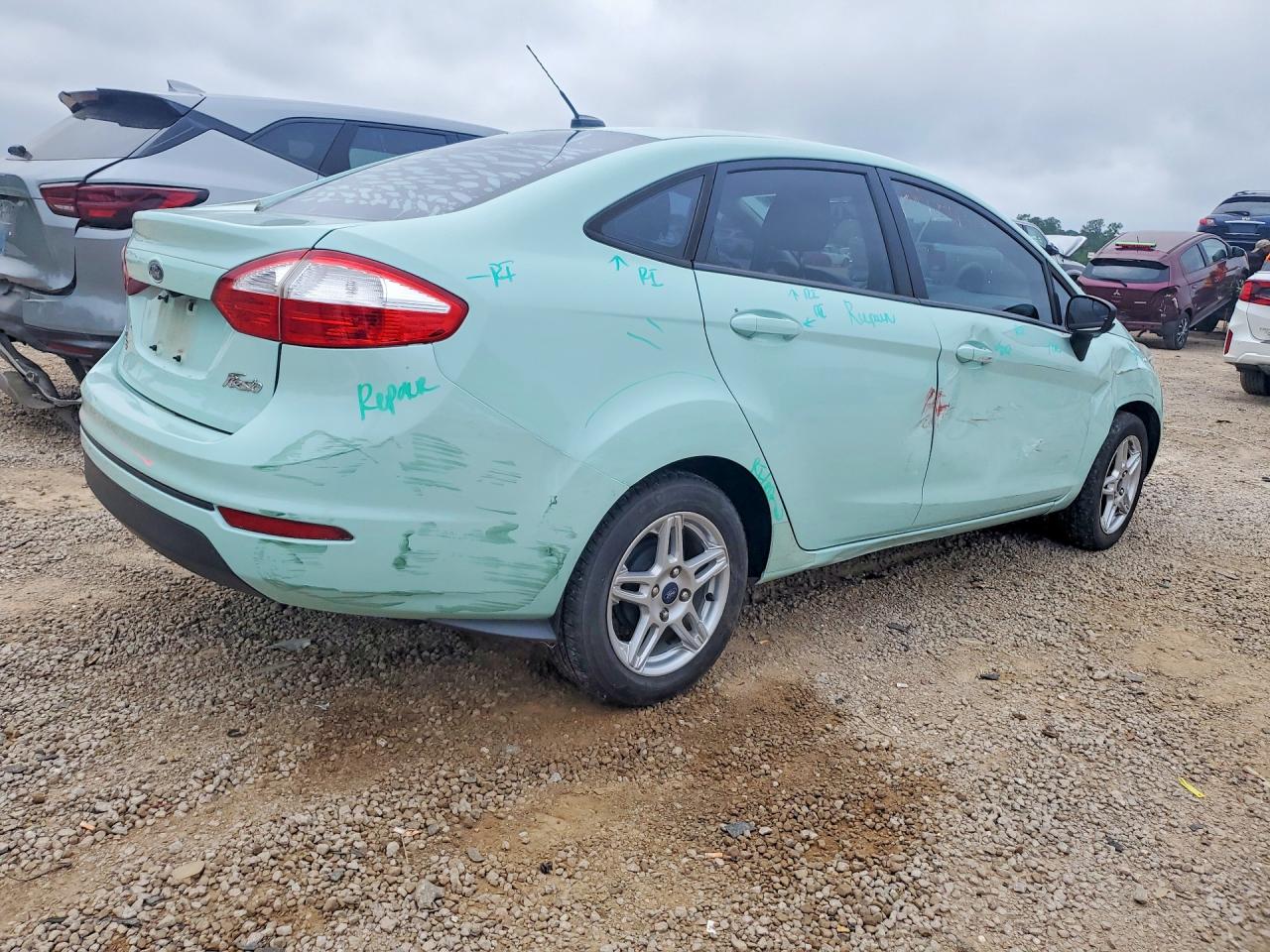 2019 FORD FIESTA SE photo 3