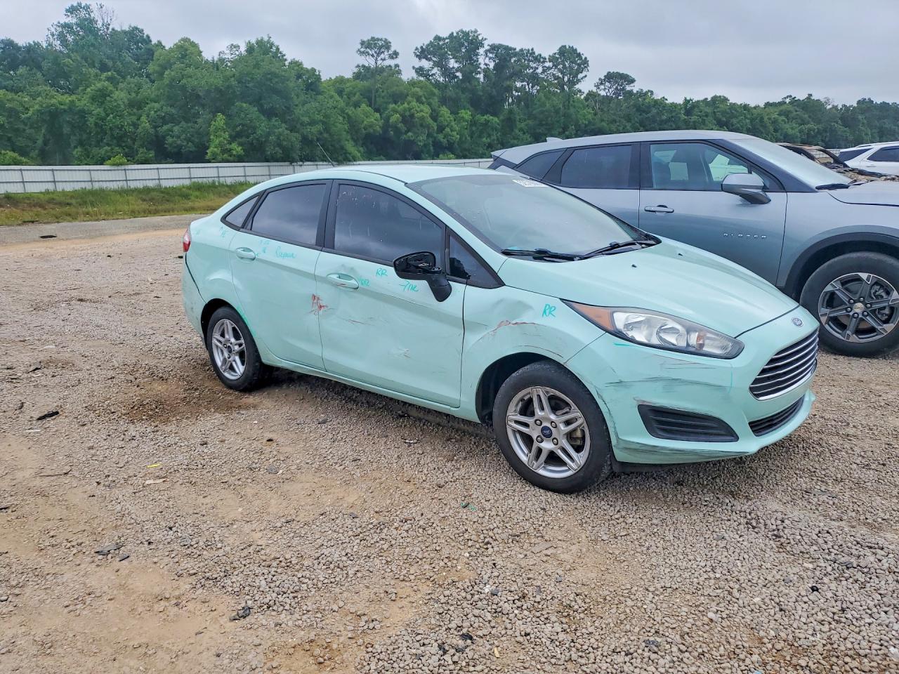 2019 FORD FIESTA SE photo 4