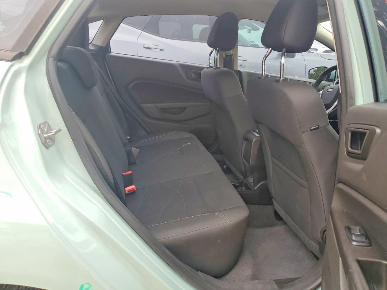 2019 FORD FIESTA SE photo 10