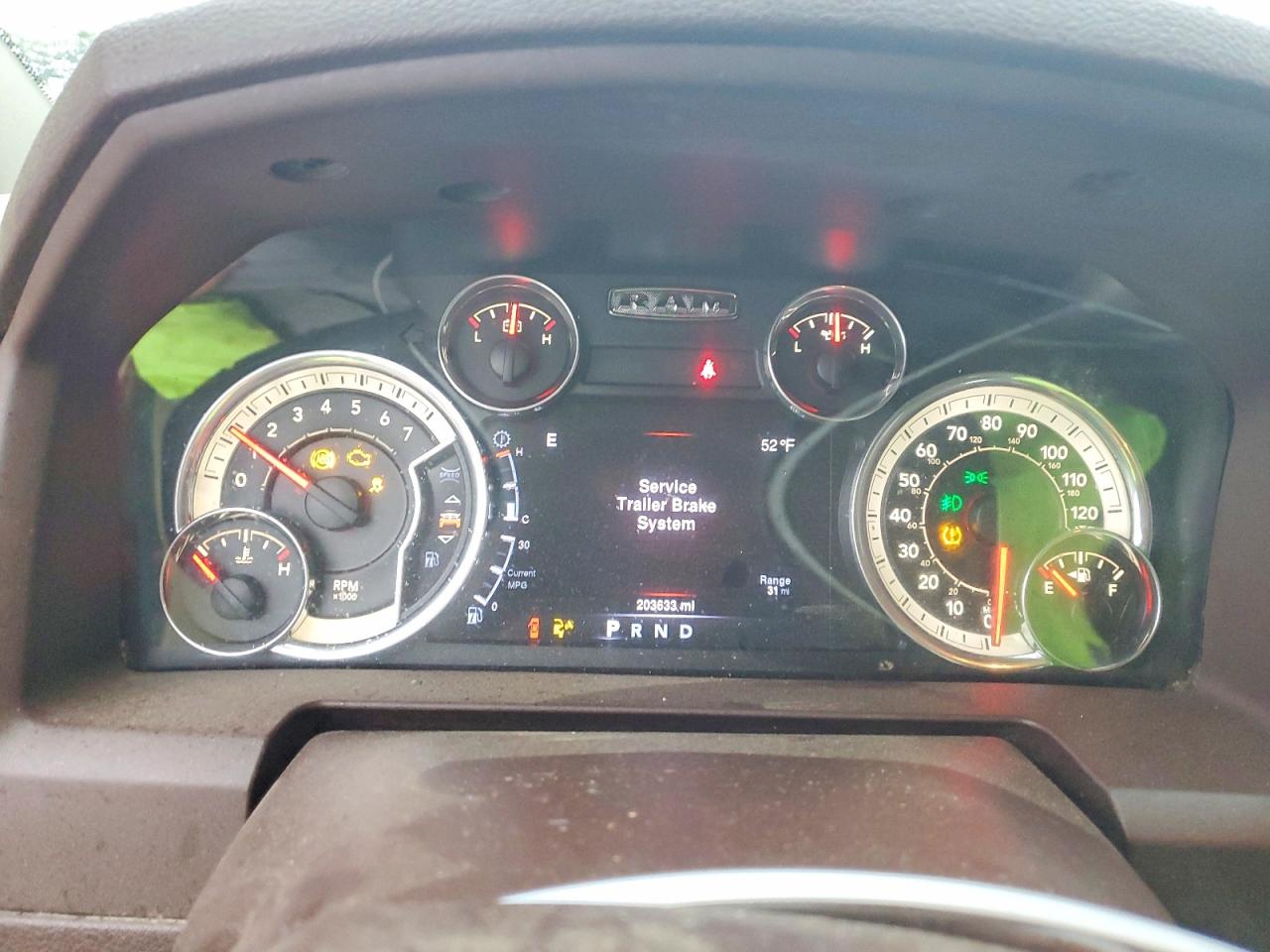 2016 RAM 1500 SLT photo 17