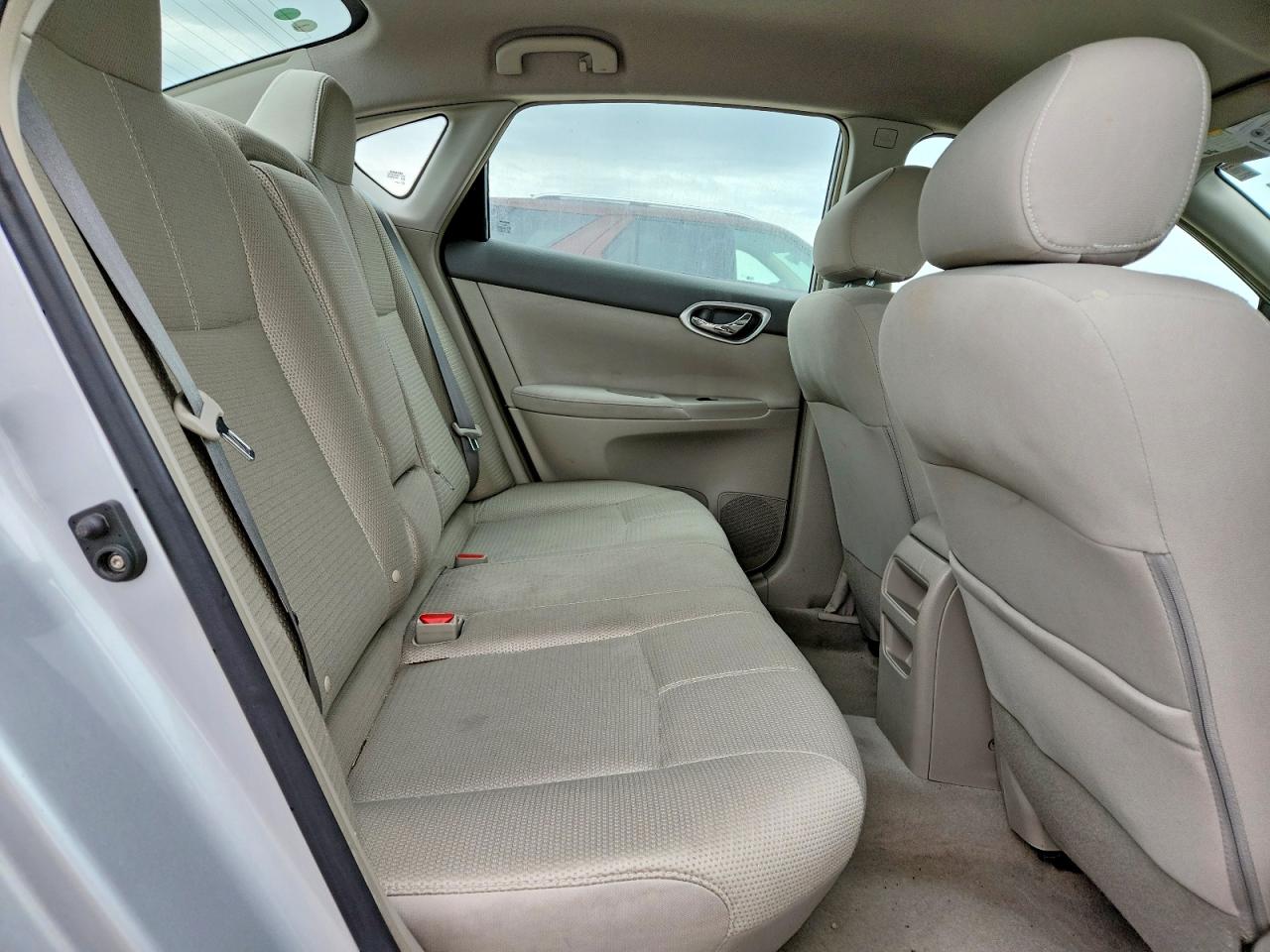 2013 NISSAN SENTRA S photo 28