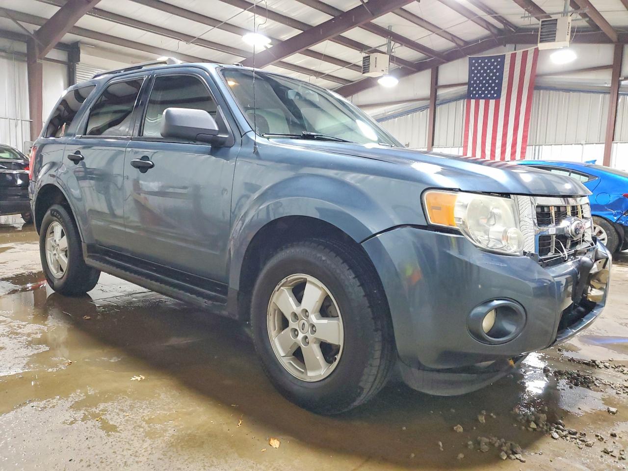 2010 FORD ESCAPE XLT photo 7