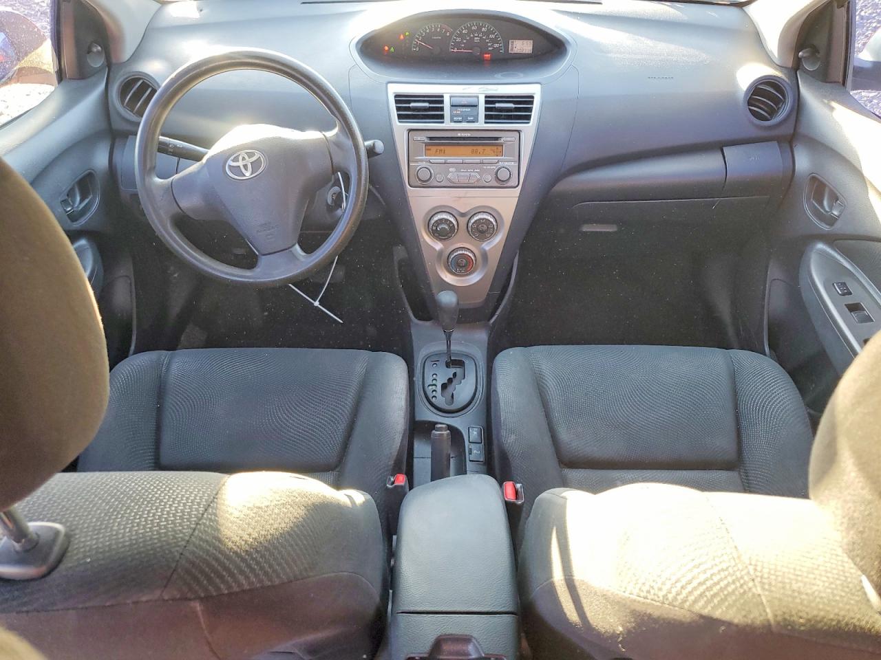 2012 TOYOTA YARIS FLEET photo 8