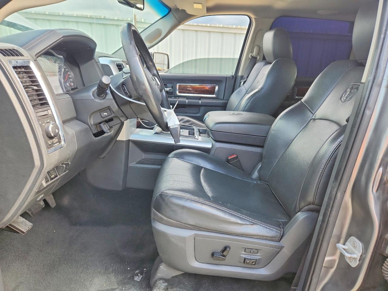 2011 DODGE RAM 1500 photo 19
