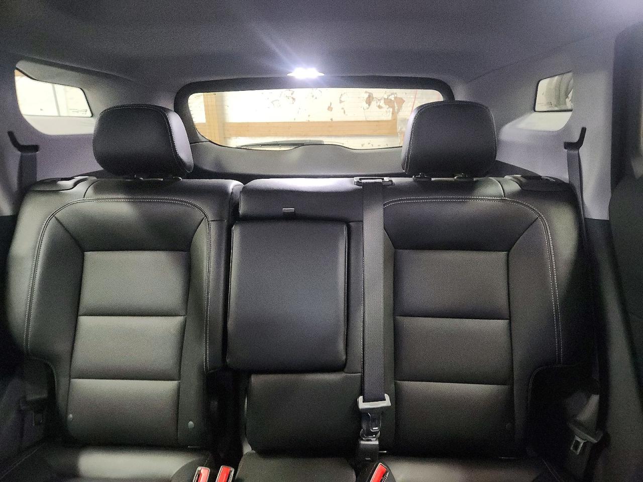 2024 GMC TERRAIN SLT photo 19