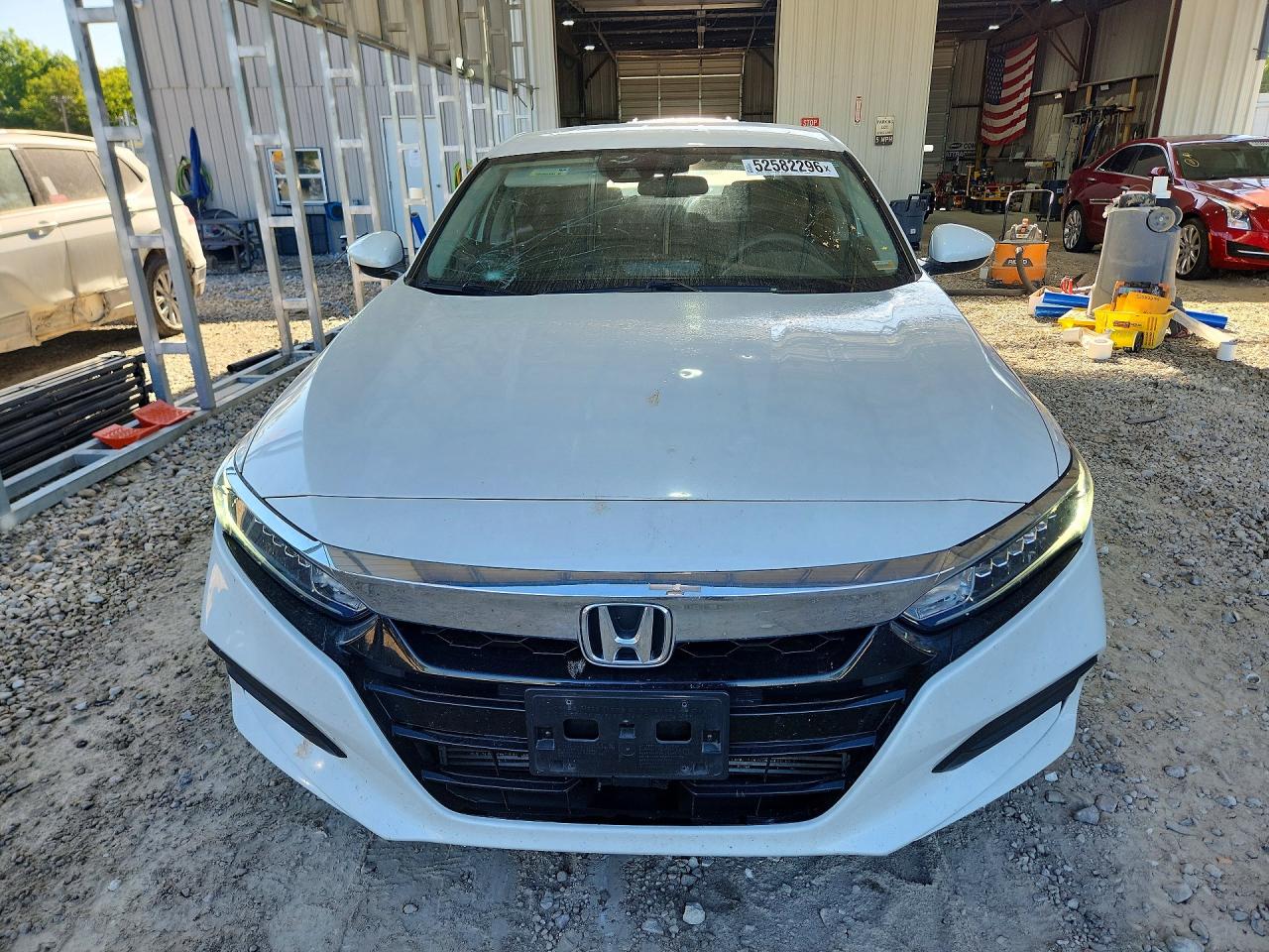 2020 HONDA ACCORD LX photo 9