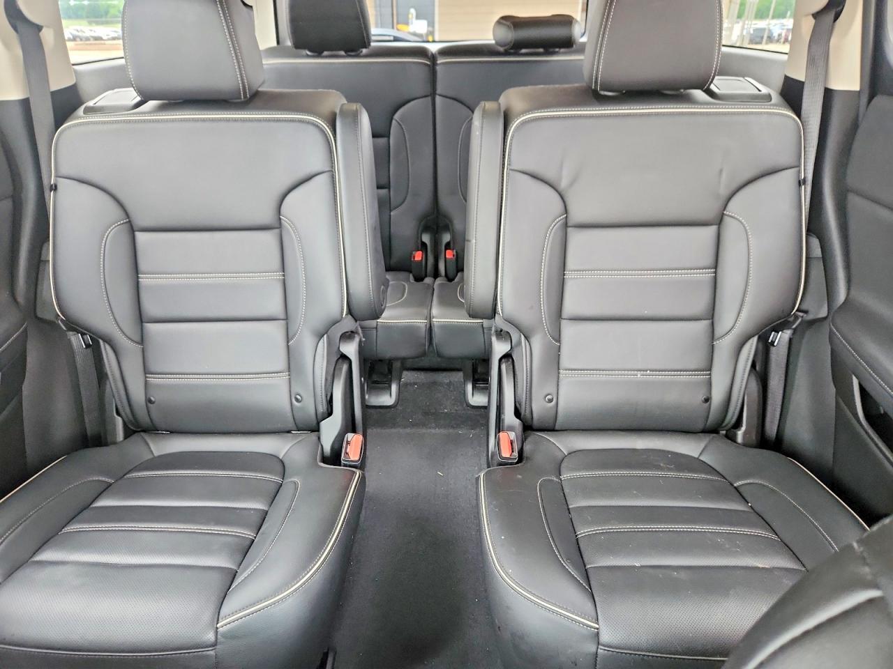 2021 GMC ACADIA DENALI photo 28