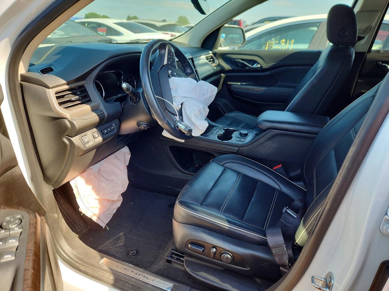2021 GMC ACADIA DENALI photo 19