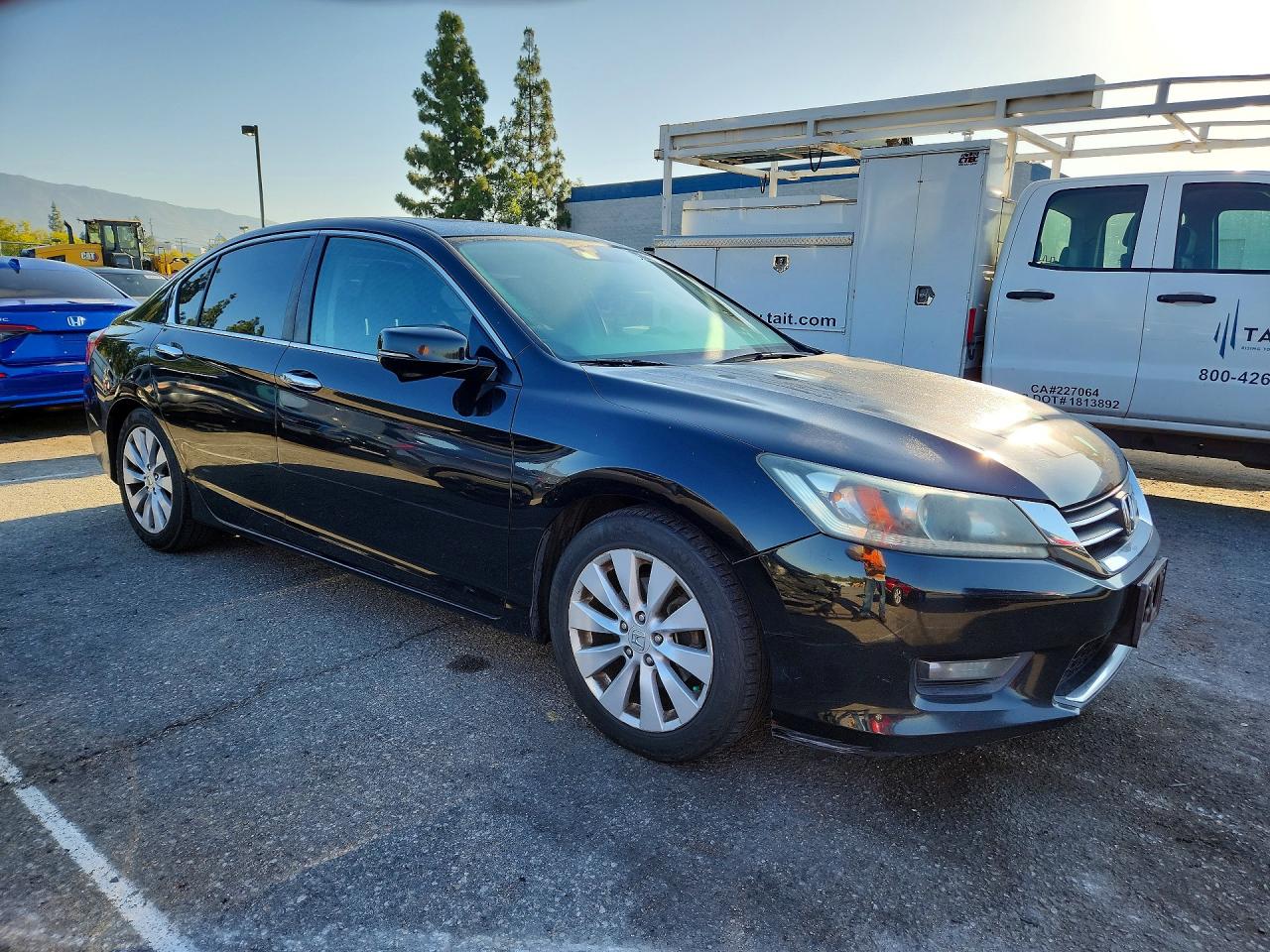 2014 HONDA ACCORD photo 7