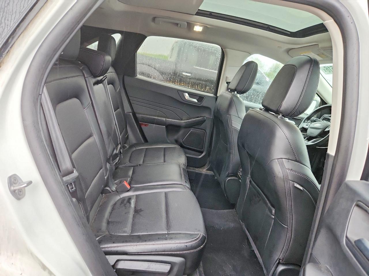 2022 FORD ESCAPE TITANIUM photo 31