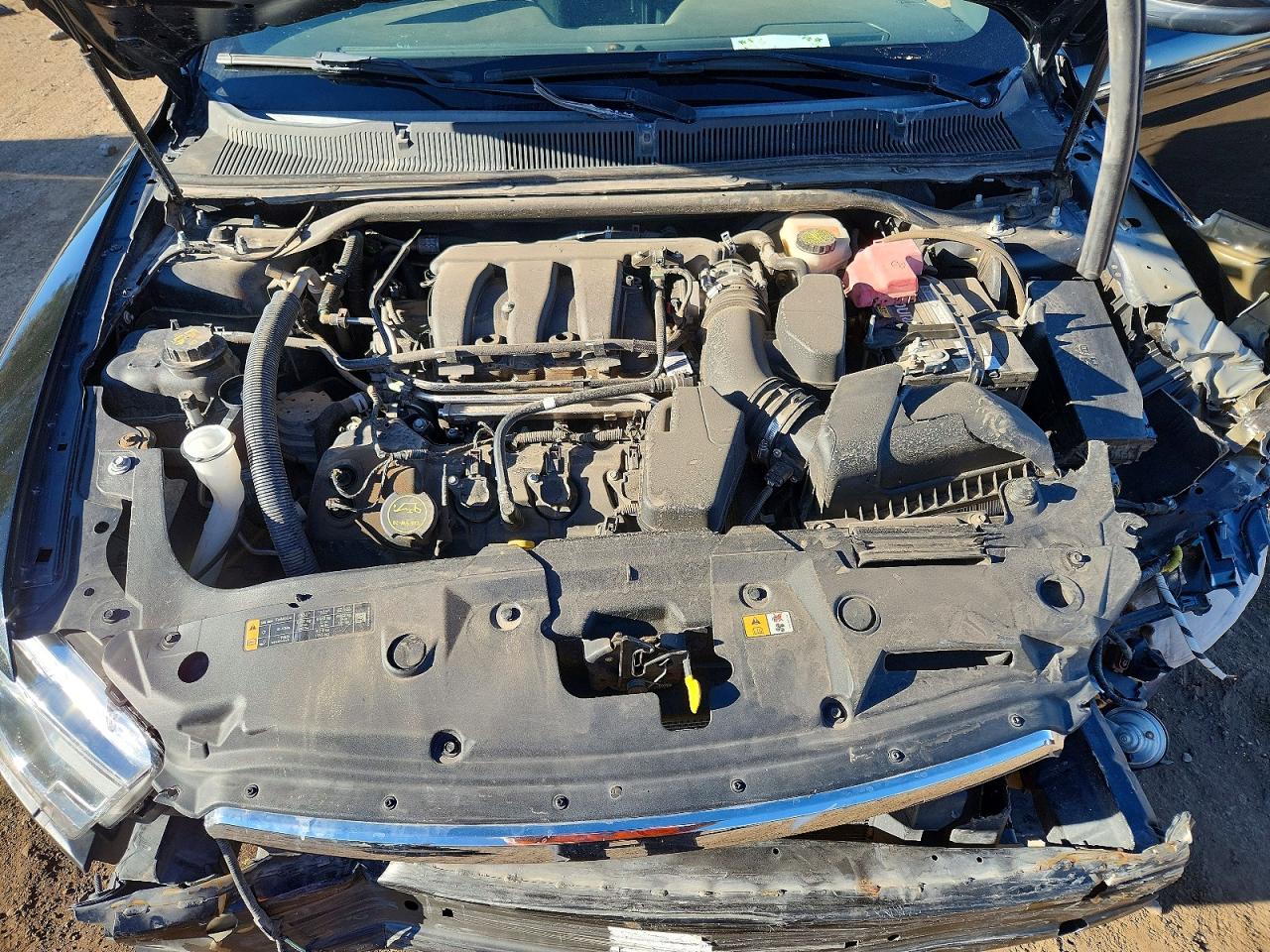 2015 FORD TAURUS SEL photo 21
