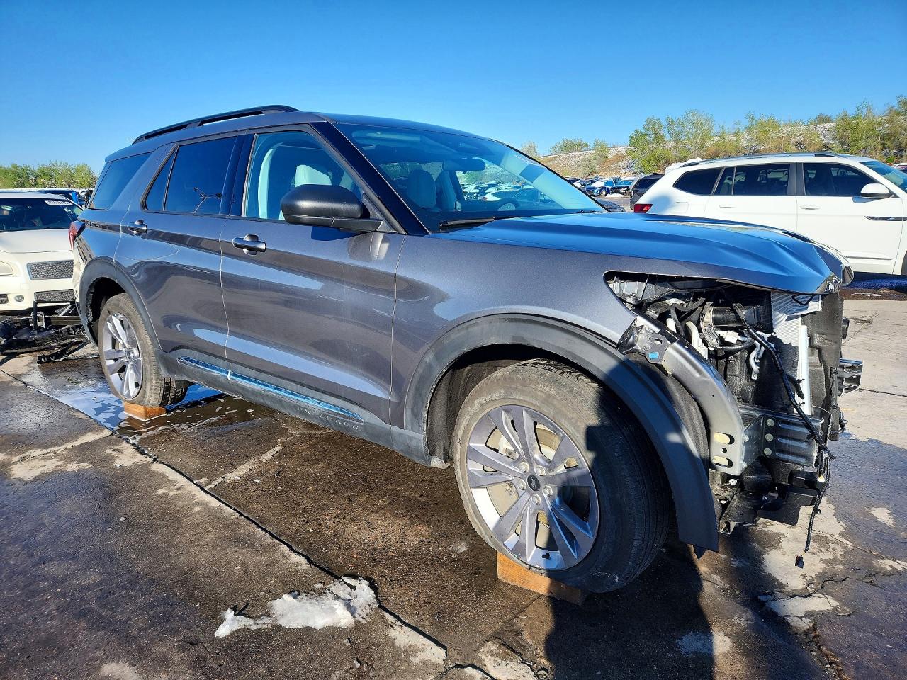 2025 FORD EXPLORER ACTIVE photo 4