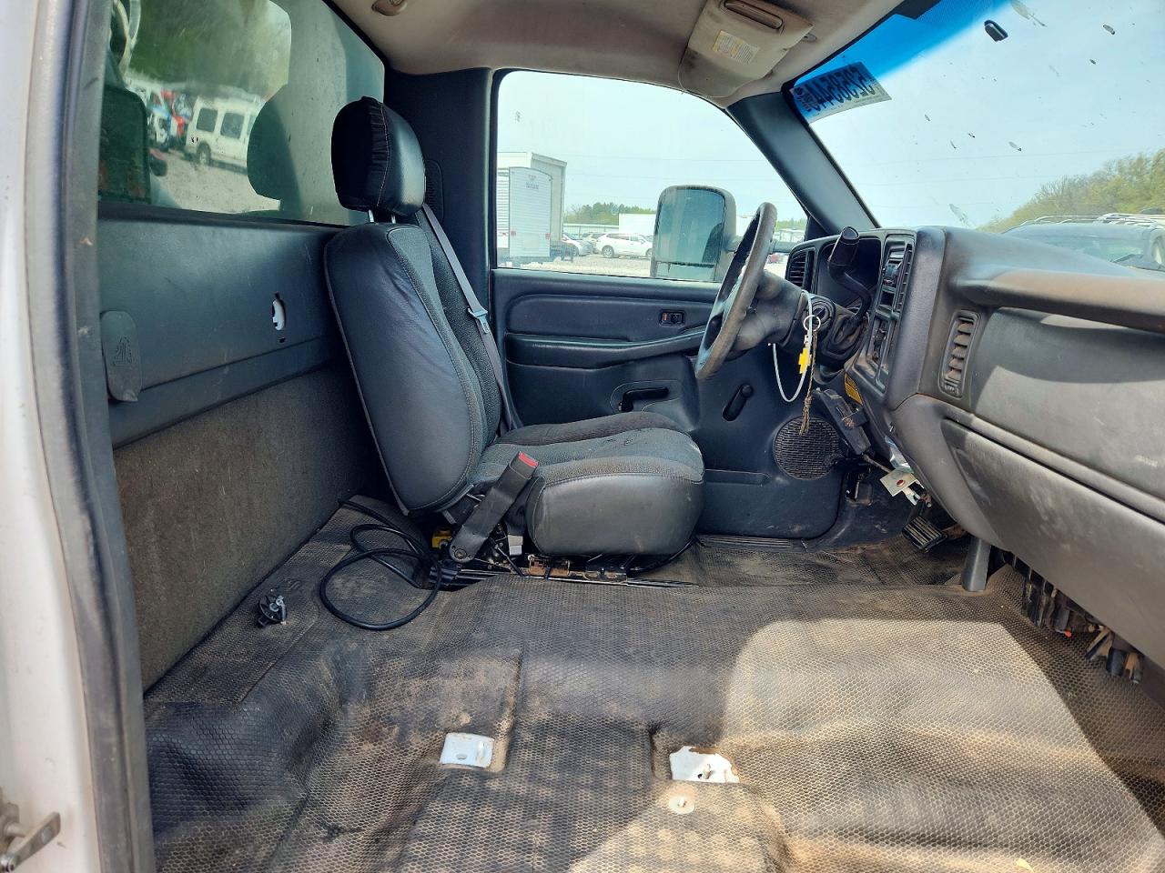 2006 CHEVROLET SILVERADO DUMP TRUCK photo 19