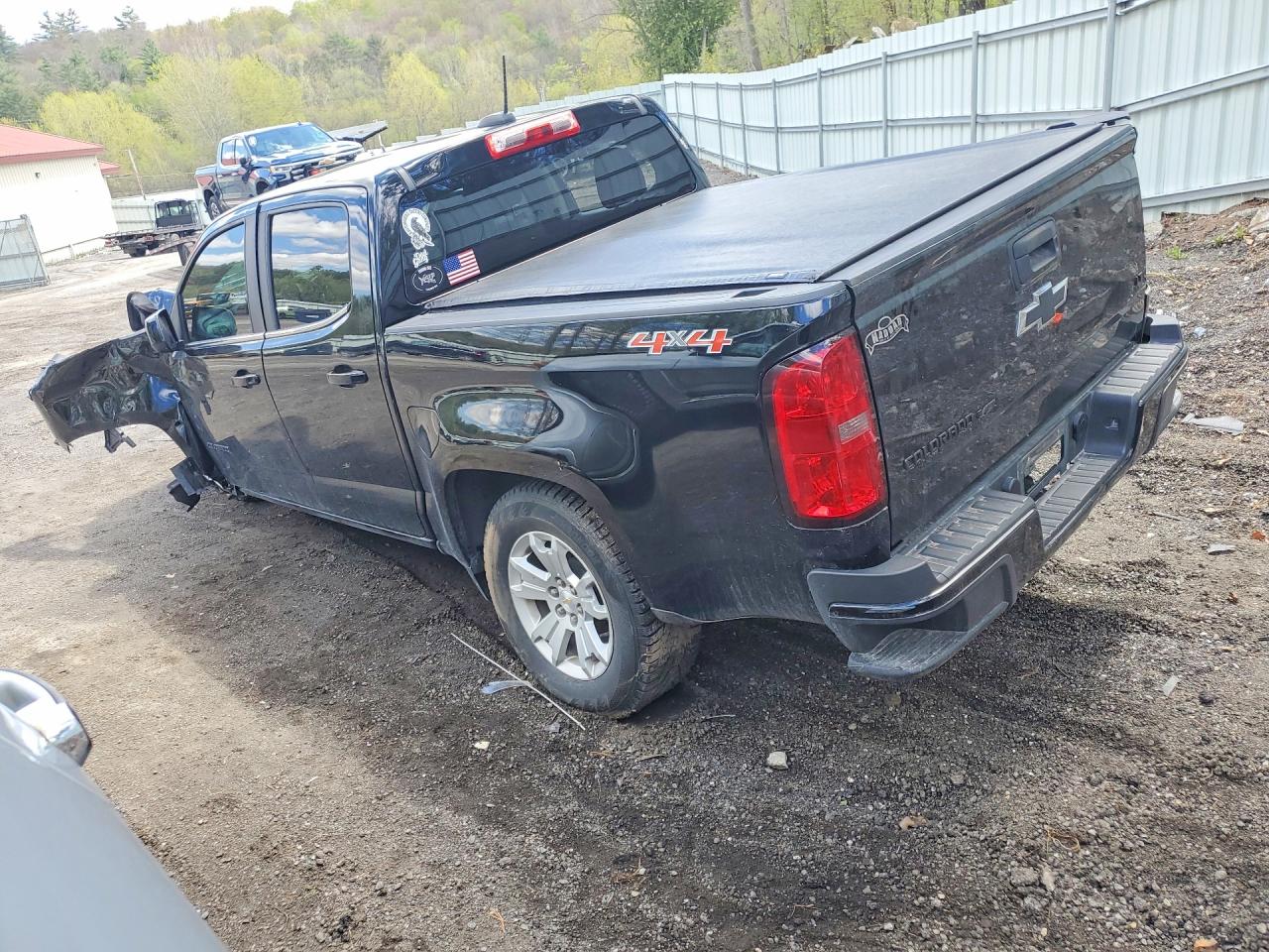 2018 CHEVROLET COLORADO LT photo 2