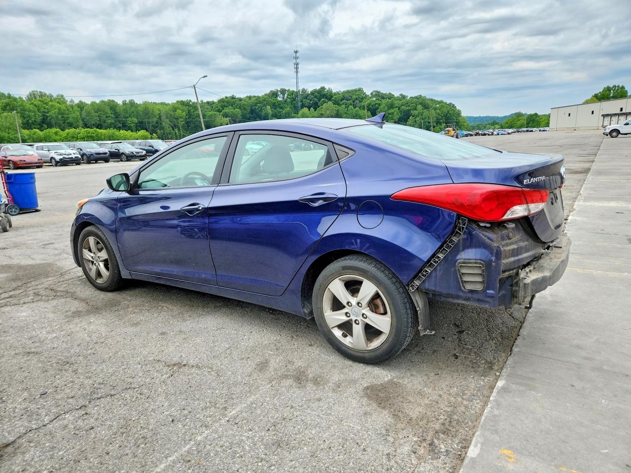 2012 HYUNDAI ELANTRA GLS photo 3