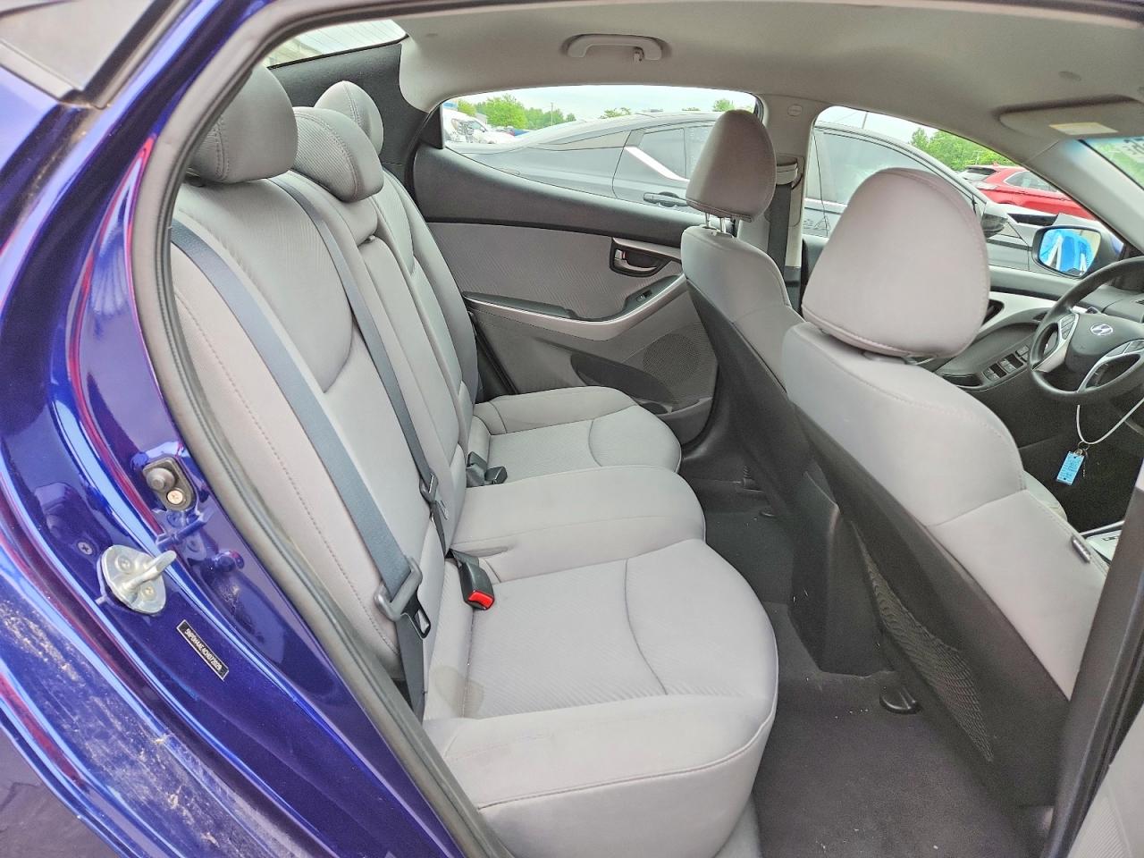 2012 HYUNDAI ELANTRA GLS photo 19