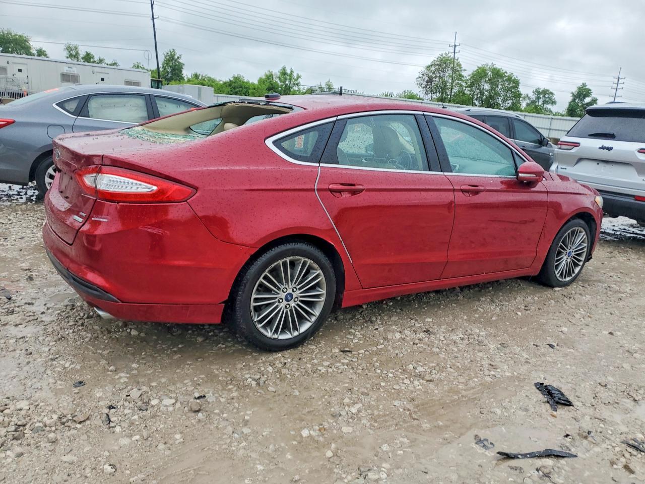 2013 FORD FUSION SE photo 3