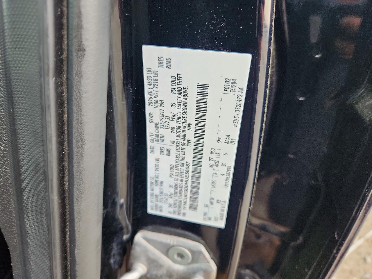 2017 FORD ESCAPE SE photo 25