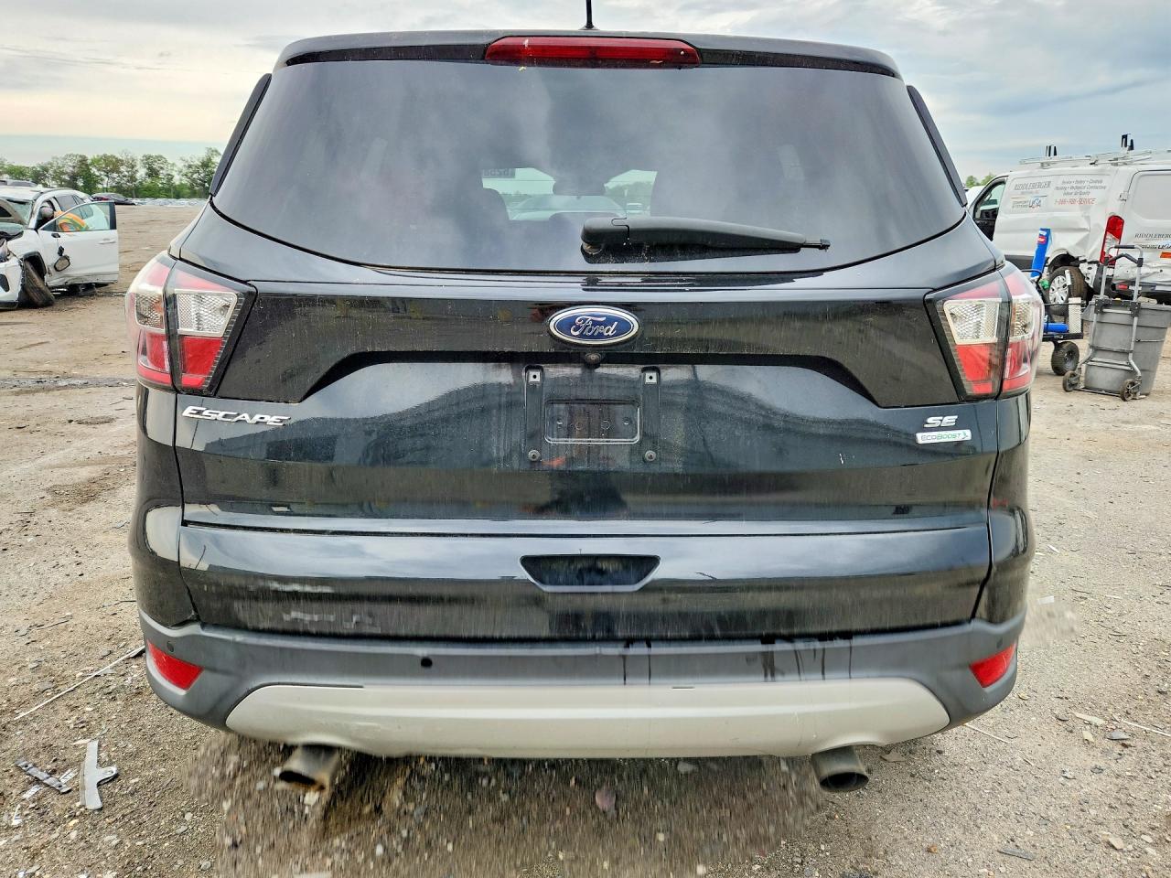 2017 FORD ESCAPE SE photo 11