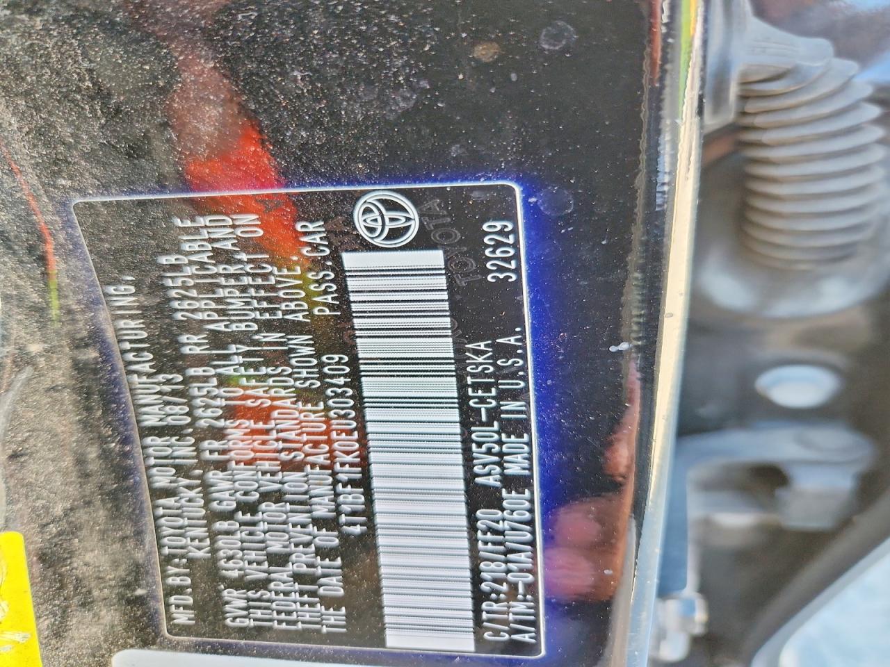 2014 TOYOTA CAMRY SE photo 23