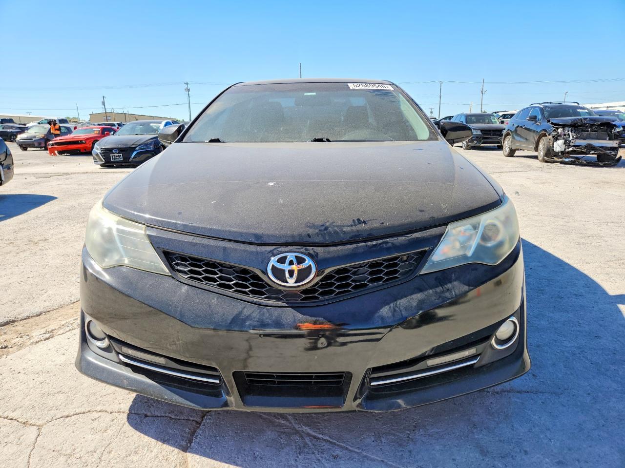 2014 TOYOTA CAMRY SE photo 9