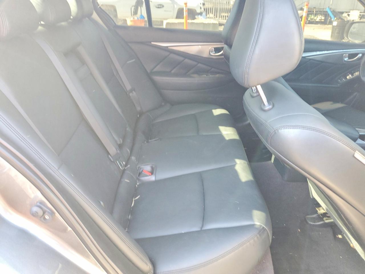 2015 INFINITI Q50 BASE photo 19