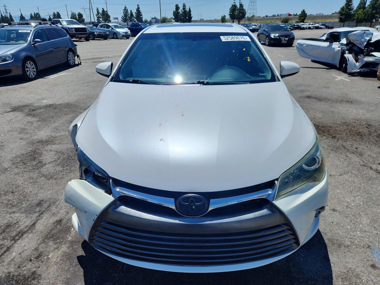 2017 TOYOTA CAMRY SE photo 9