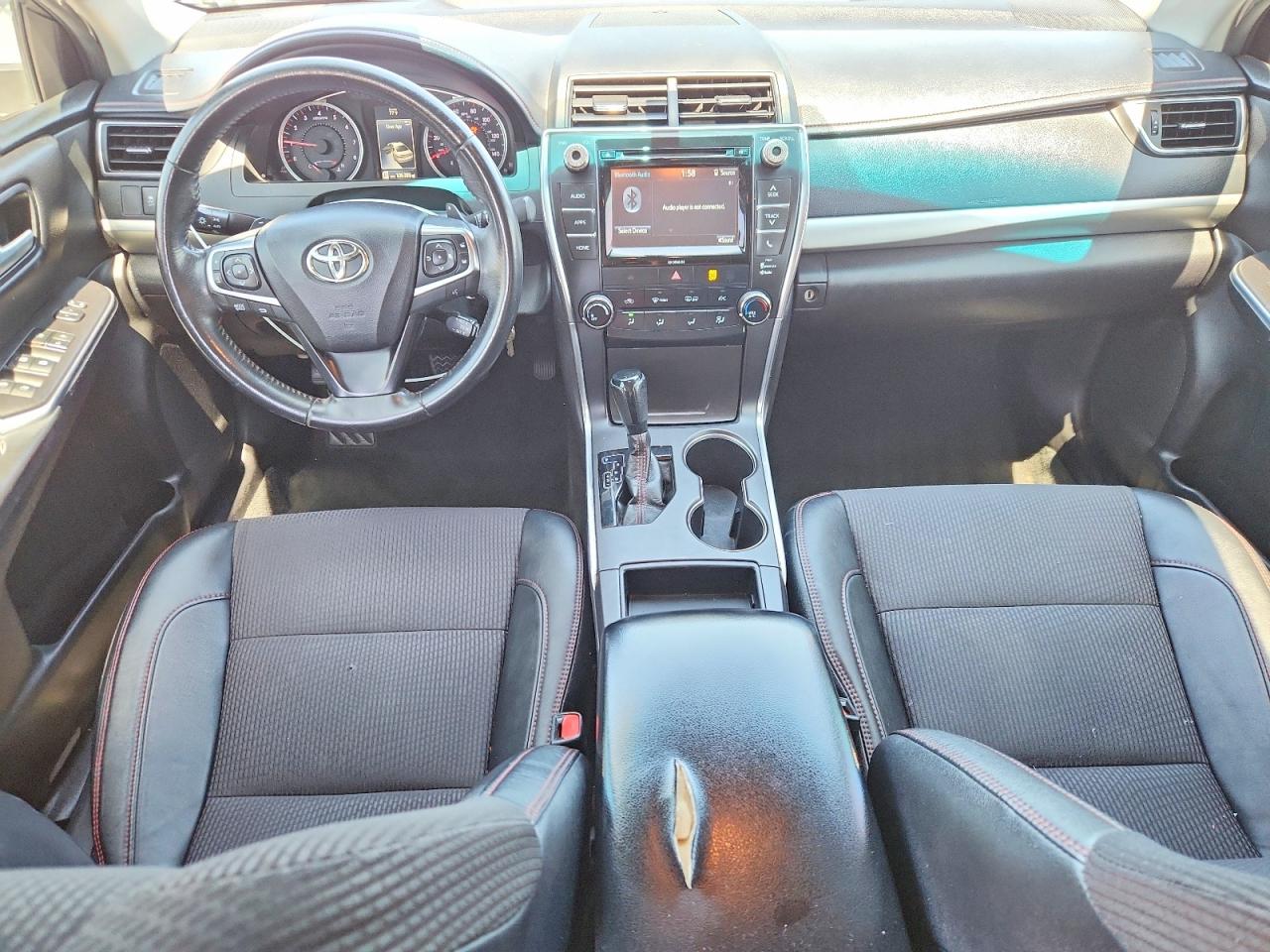 2017 TOYOTA CAMRY SE photo 15
