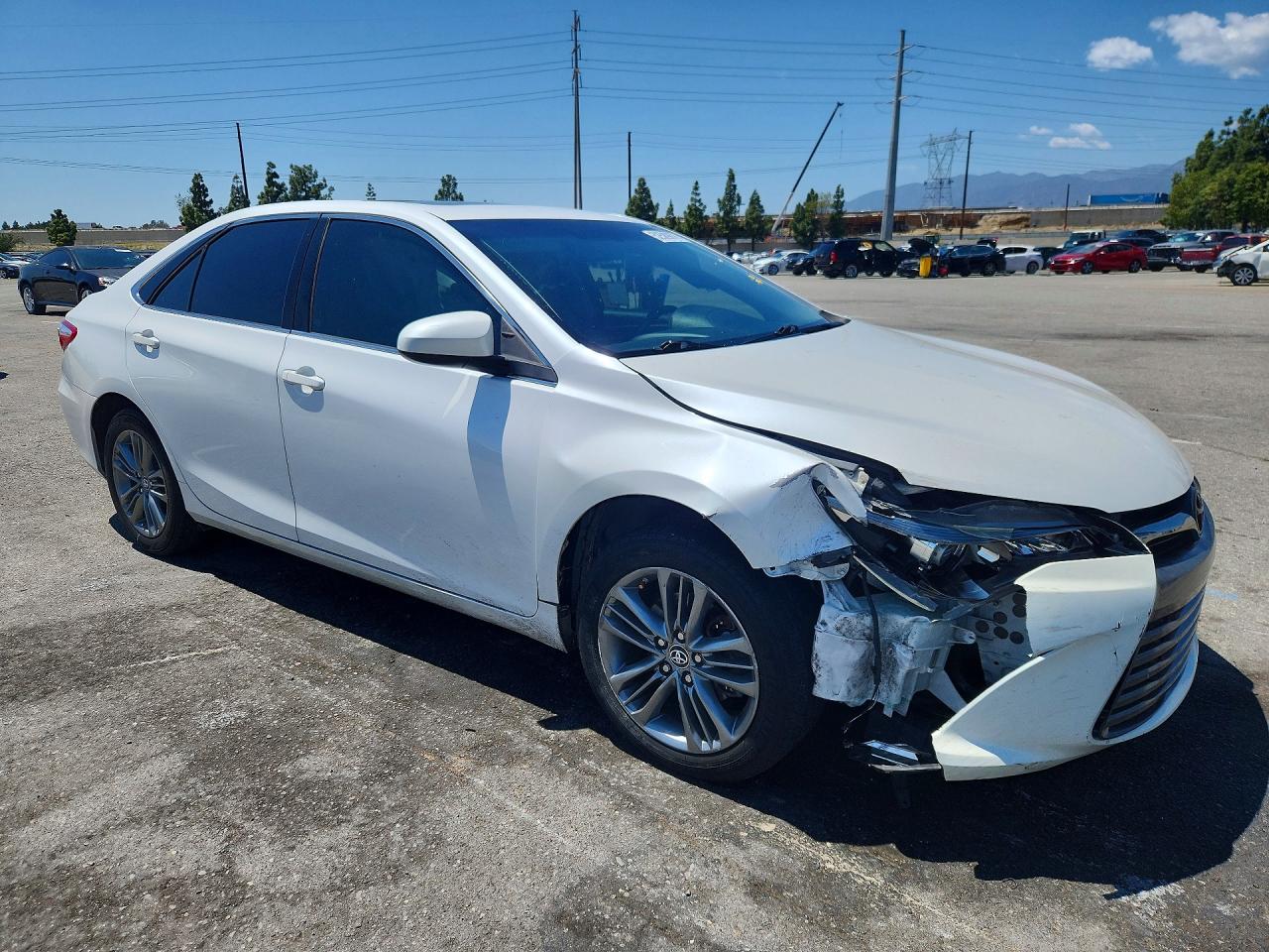 2017 TOYOTA CAMRY SE photo 7
