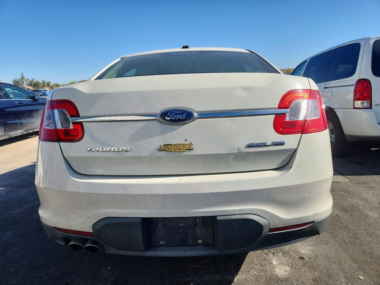 2010 FORD TAURUS SEL photo 16