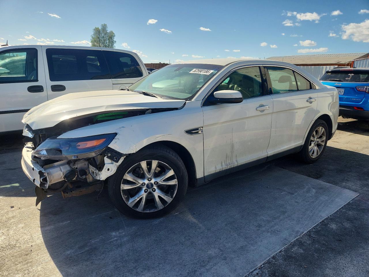 2010 FORD TAURUS