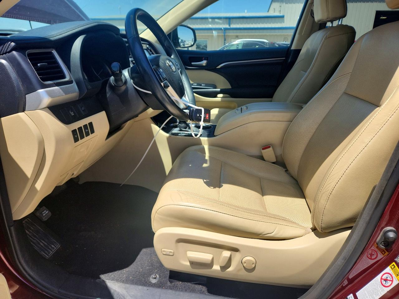 2016 TOYOTA HIGHLANDER LIMITED photo 13