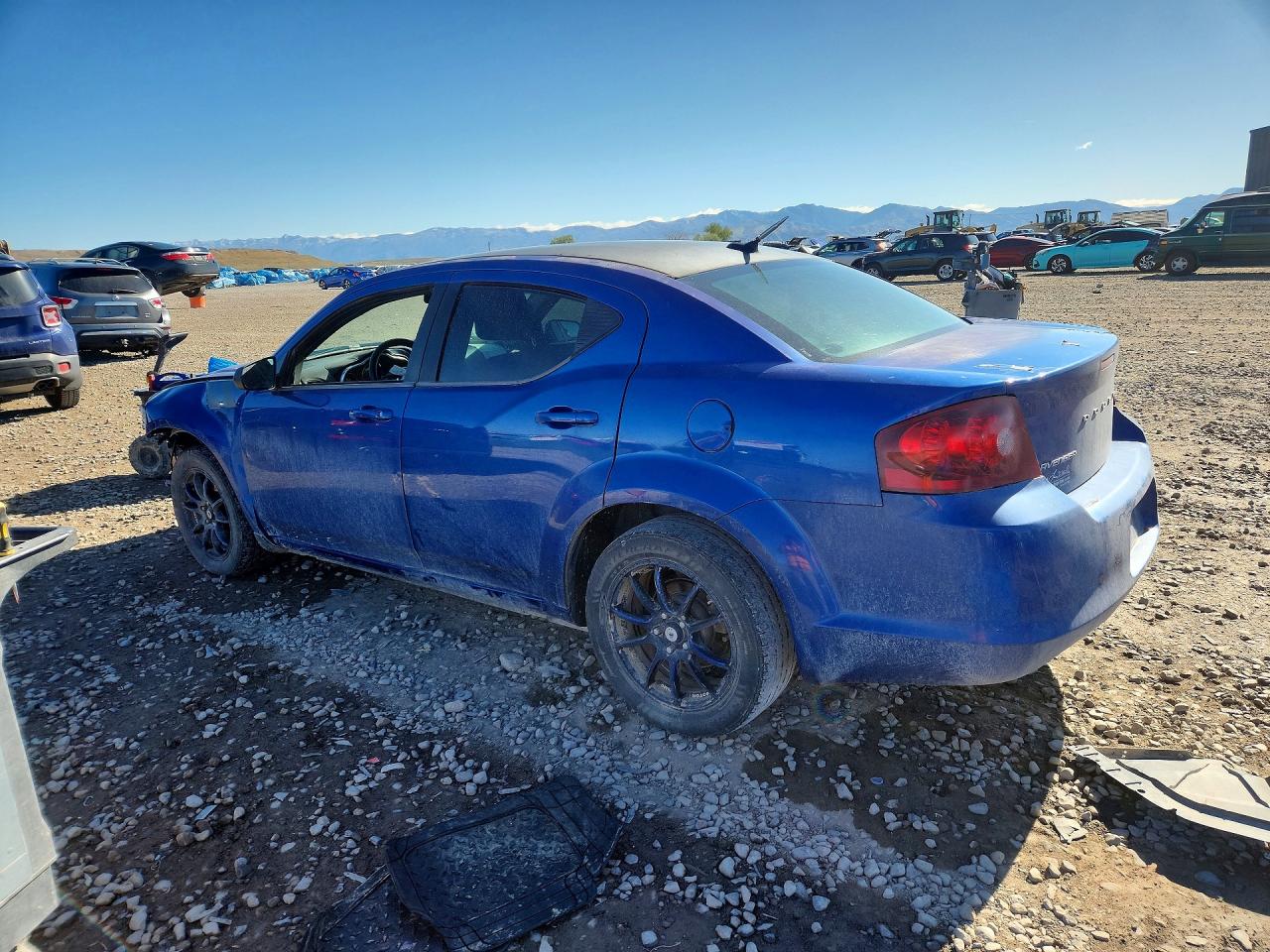 2014 DODGE AVENGER SE photo 3